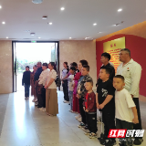 新疆托克逊县最美家庭五好家庭来到汝城沙洲村