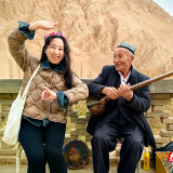 “小组团”柔性援疆：精准滴灌边疆的“人才密码”