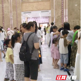 汝城县：“中医药夜市”出摊 百姓乐享“健康盛宴”