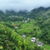 宜章县黄岑村：云雾缭绕 如梦如幻