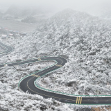 组图 | 寒潮送雪 苏仙区五盖山邂逅晶莹冰雪浪漫