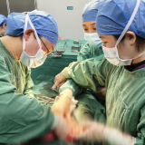 32周前置胎盘产妇大出血 多学科协作抢救护母婴平安