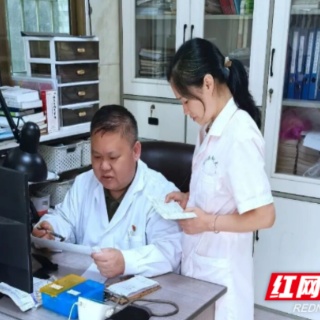 湘南学院校友谭鉴军荣获“敬业奉献类中国好人”称号