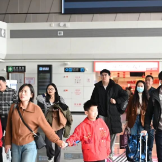 郴州北湖机场 “郴心服务”护航旅客出行路