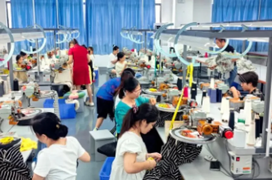 观潮的螃蟹 | “打铁县”的绣花功夫