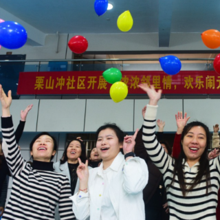 嘉禾县：趣味游乐闹元宵