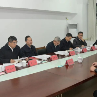 用心用情依法依规做好信访工作 把践行正确政绩观体现在为群众排忧解难上