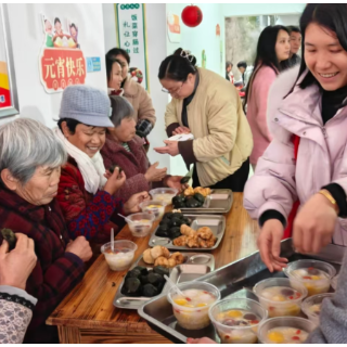 安仁县华王乡：百人同乐庆佳节 喜乐元宵聚乡情