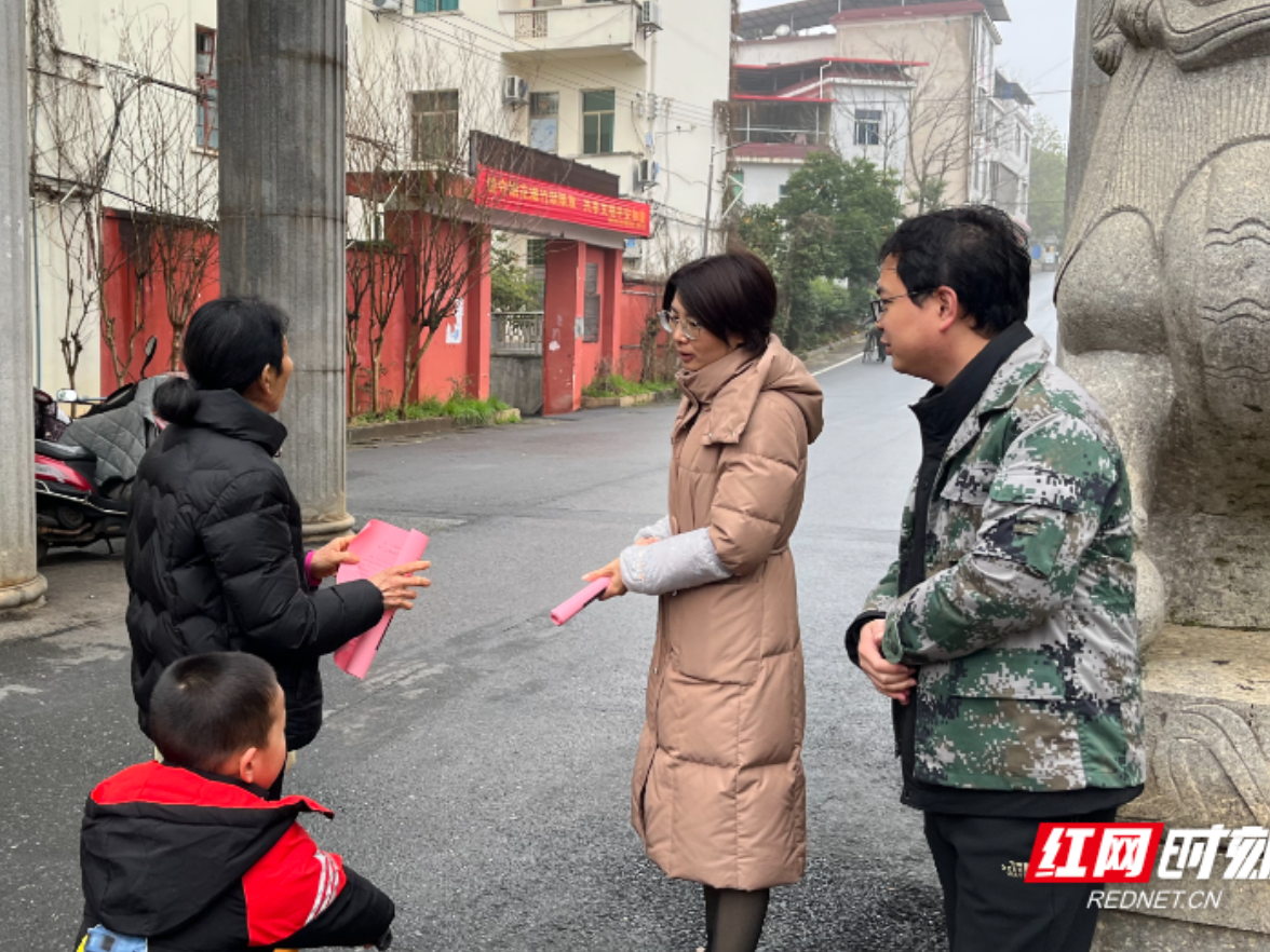 安仁县永乐江镇：干部值守“严”辖区环境“清”