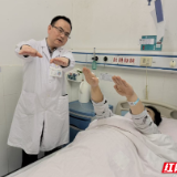 36岁男子突发脑梗命悬一线 郴州市第四人民医院两院联动打通生命通道