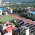 李欣怡：父母托举圆梦高考 “麻袋女孩”自强不息