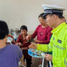 安仁县:板凳会上听民声 粽香飘处话平安
