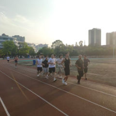 临武县:“老兵教官团”挂帅!专业带训应征青年