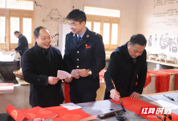 常德鼎城税务：税惠添年味 服务暖民心}