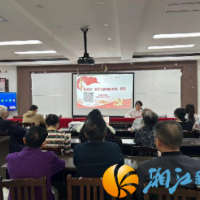 望月湖街道溁湾镇社区：湘易办在手 办事快而不愁