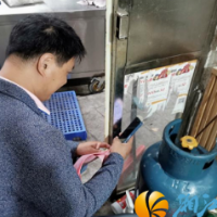 望月湖街道荣龙社区燃气安全排查整治行动进行时