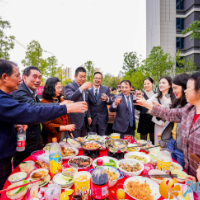 凌云社区：幸福社区“百家宴” 品味浓浓邻里情