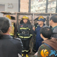 湖大社区：一月一课一片一实践，激发基层党建新动力