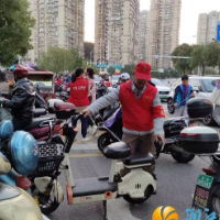长望社区发挥“五老”精神   筑牢校园周边环境屏障