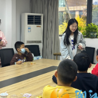 开心阅读快乐分享，黄泥岭社区开展“岭尚”全民读书会