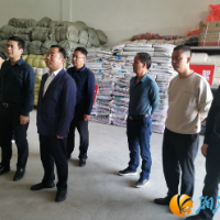 深入基层察实情 实地调研出实招