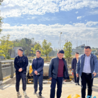 白马街道：深入小区楼栋 听需求解民忧