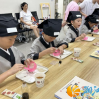 溁湾镇社区开展“辨识中医药 小小传承人”活动