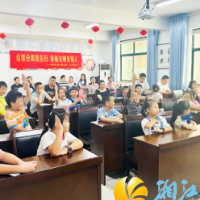 先锋社区：垃圾分类我先行 争做文明先锋人