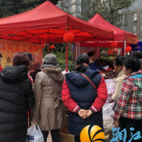 囤年货、促销费、迎新春，银桥社区年货节年味十足！