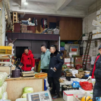 走找想促丨雷锋街道开展“敲门行动”，把“平安”送到家