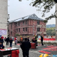 湖大社区：“我们的节日 崇德向善过新年”写春联送春联