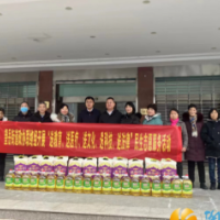 “寒冬送温暖”， 关注民生暖人心