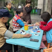 梅溪湖街道骑龙社区：健康义诊进小区，关爱居民零距离