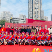 学峰社区：党群同乐庆元旦，情暖邻里谱新篇