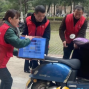 梅溪湖街道嘉顺社区开展电动自行车停车秩序专项整治行动