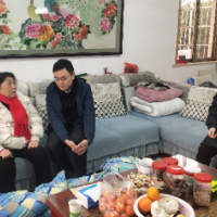 谷峰村：心系离任村干部 凝心聚力话发展