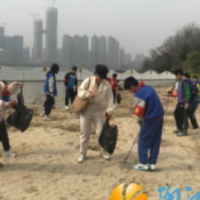 争当河湖长 共建美好家园