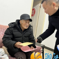 石佳冲社区：春节慰问送关怀 岁寒情深暖人心