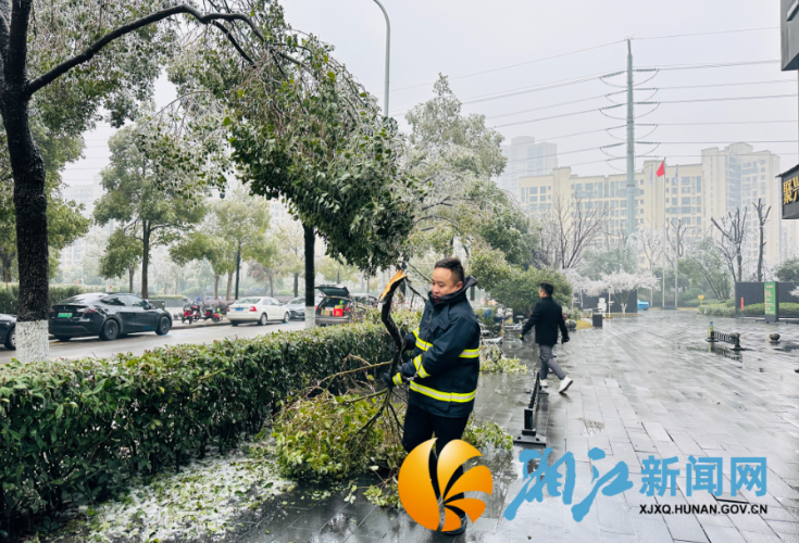 除冰保畅，东方红街道在行动！