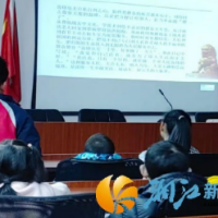荣龙社区：学雷锋事迹 做雷锋传人