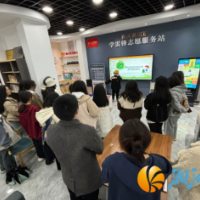 “垃圾分类新时尚 争做文明大学生”梅溪湖街道晟秀园社区开展垃圾分类专场学习和志愿服务活动