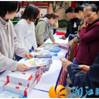 气象宣传进社区 共建科普新篇章