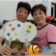 西湖街道先锋社区开展“纸韵传情 国风扇动”手工沙龙活动