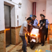 突击夜查！学士街道开展电动车安全集中整治行动