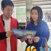 西湖街道先锋社区积极推进“湘易办”APP宣传推广，助力数字政务便民利民