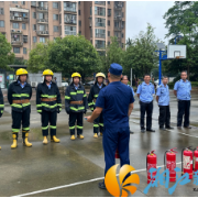 消防在我心 安全伴我行——东方红街道华龙村开展消防安全演练和宣传活动