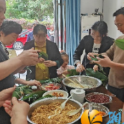 天凤社区：老有所乐，端午香粽