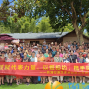 “携手同行，共筑和谐” ——西湖街道龙王港社区开展居民骨干团建活动