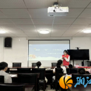 桔子洲街道八字墙社区开展“阅读一夏，书香致远”青少年读书分享会