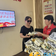夏日送清凉，西湖街道龙王港社区开展关爱志愿者活动